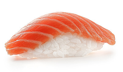 Заказать Суши с копченным лососем с доставкой на дом